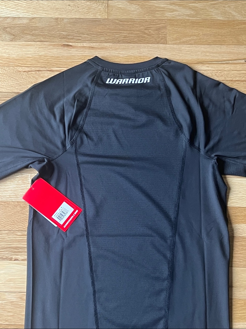NWT Warrior Black Compression Short Sleeved Shirt, Moisture Wicking, Size M - Picture 6 of 8